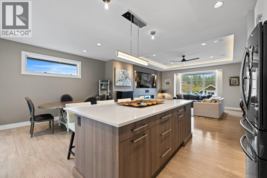 288 Upper Canyon Drive N - 15