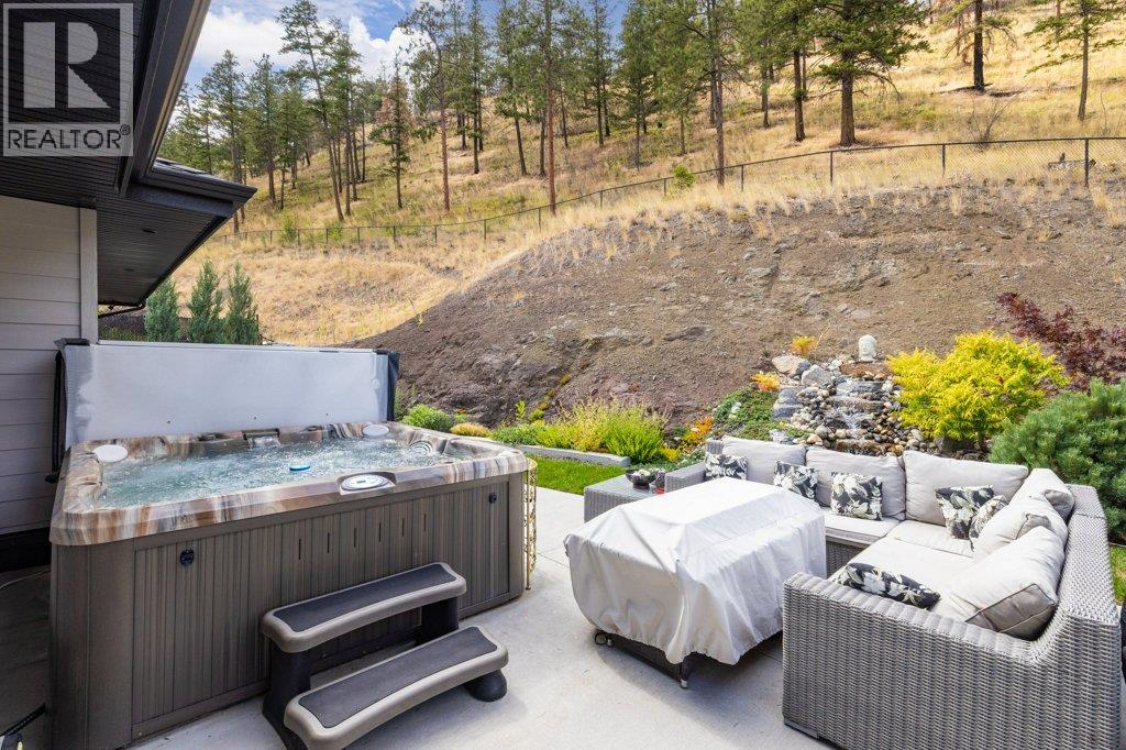  288 Upper Canyon Drive North, Kelowna
