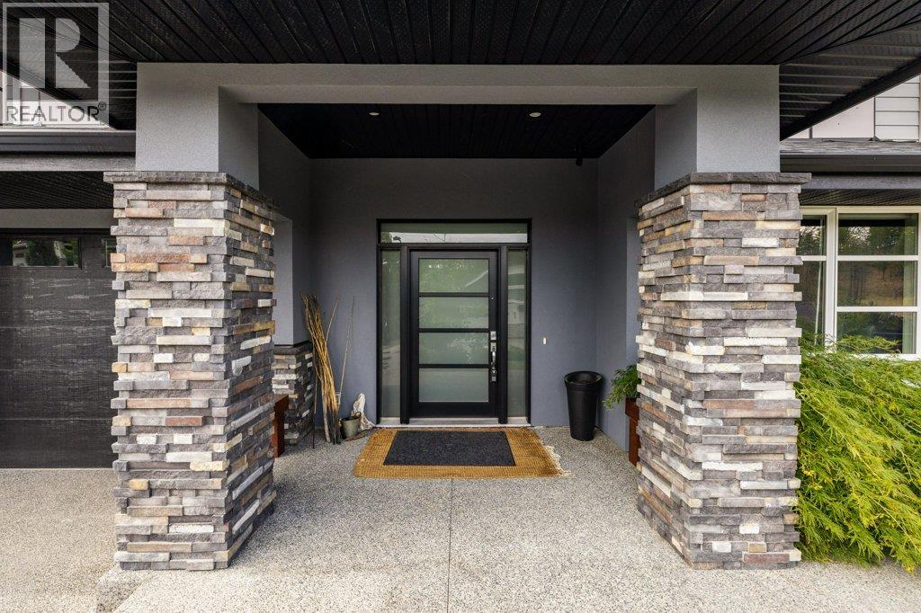  288 Upper Canyon Drive North, Kelowna