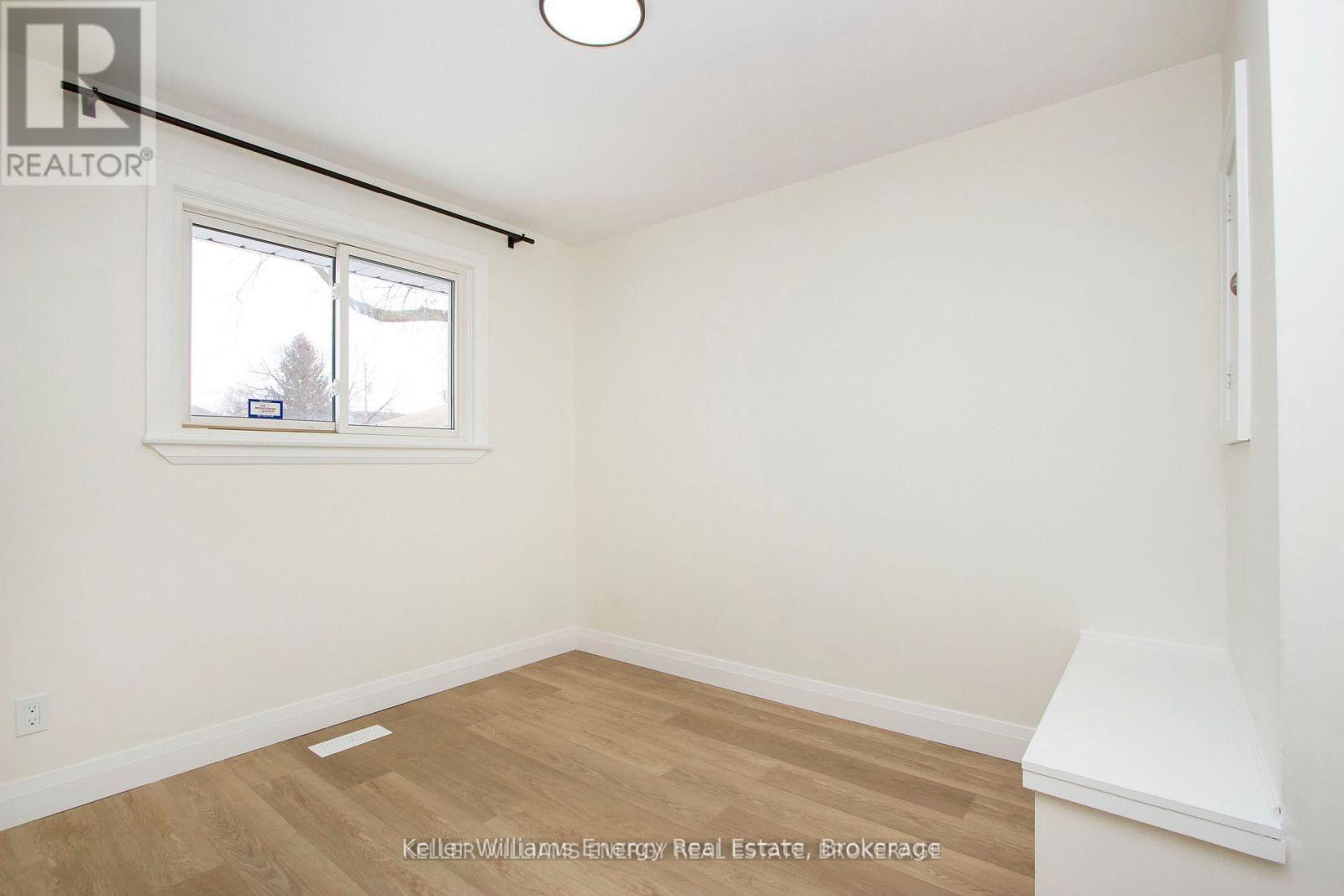 251 POPLAR STREET - 10