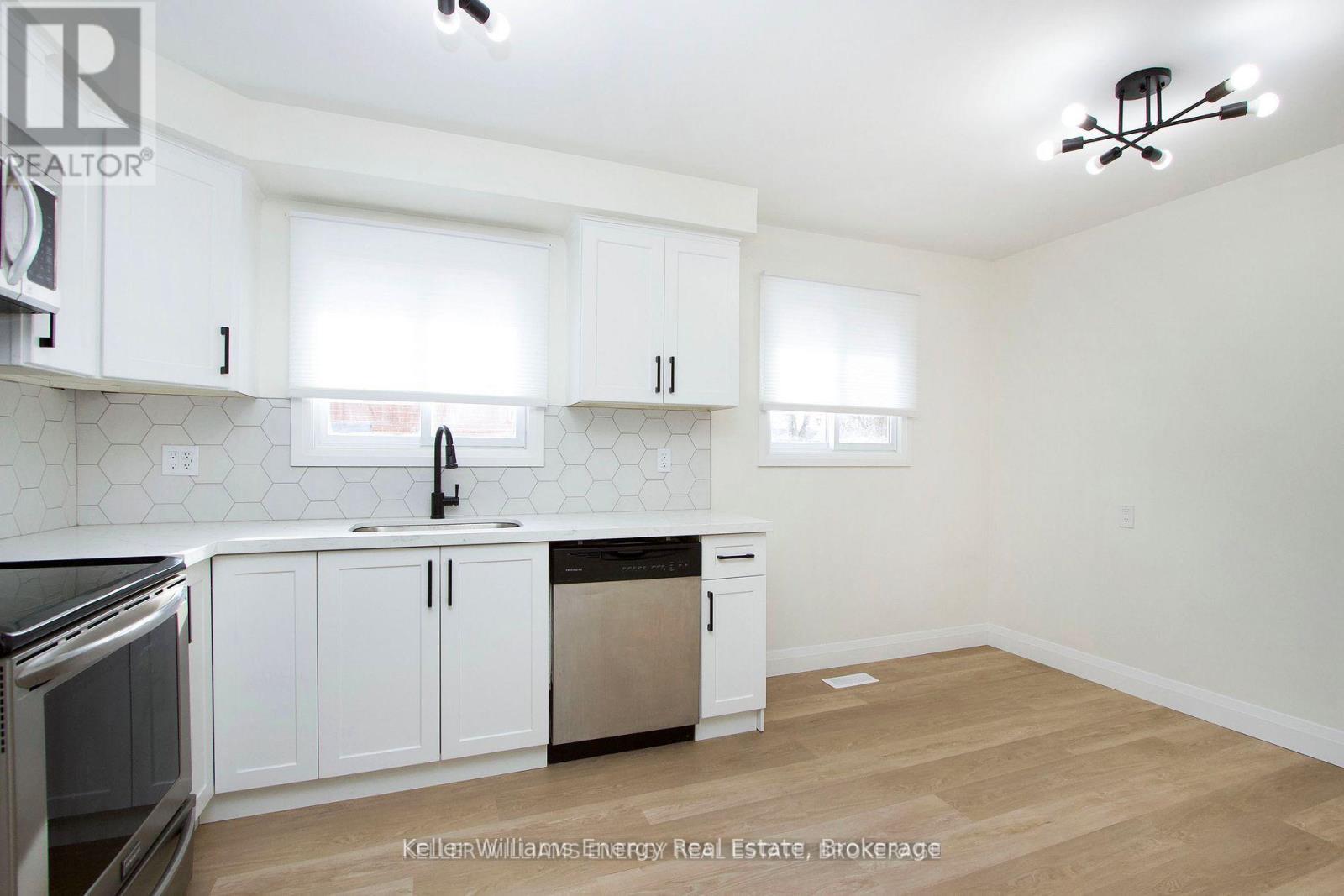 251 POPLAR STREET - 3