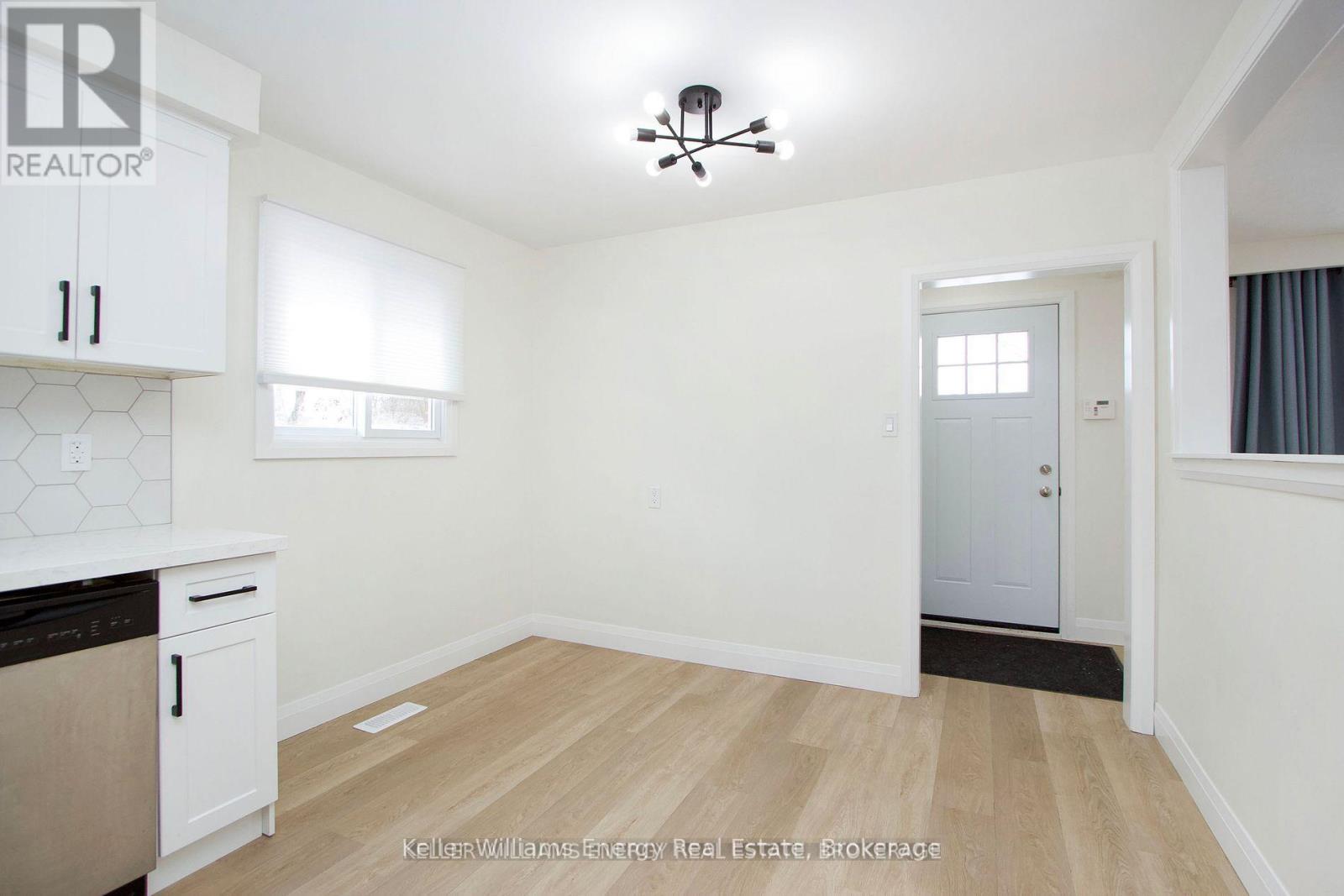 251 POPLAR STREET, Oshawa (Donevan) — photo 4