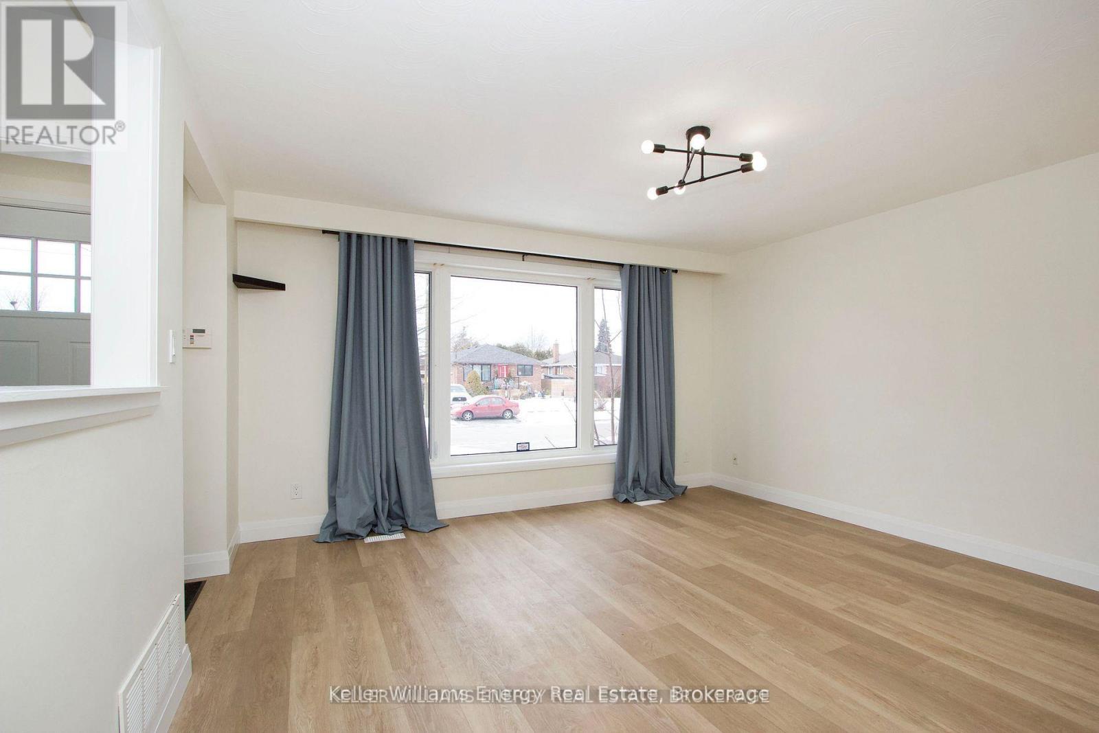 251 POPLAR STREET, Oshawa (Donevan) — photo 5