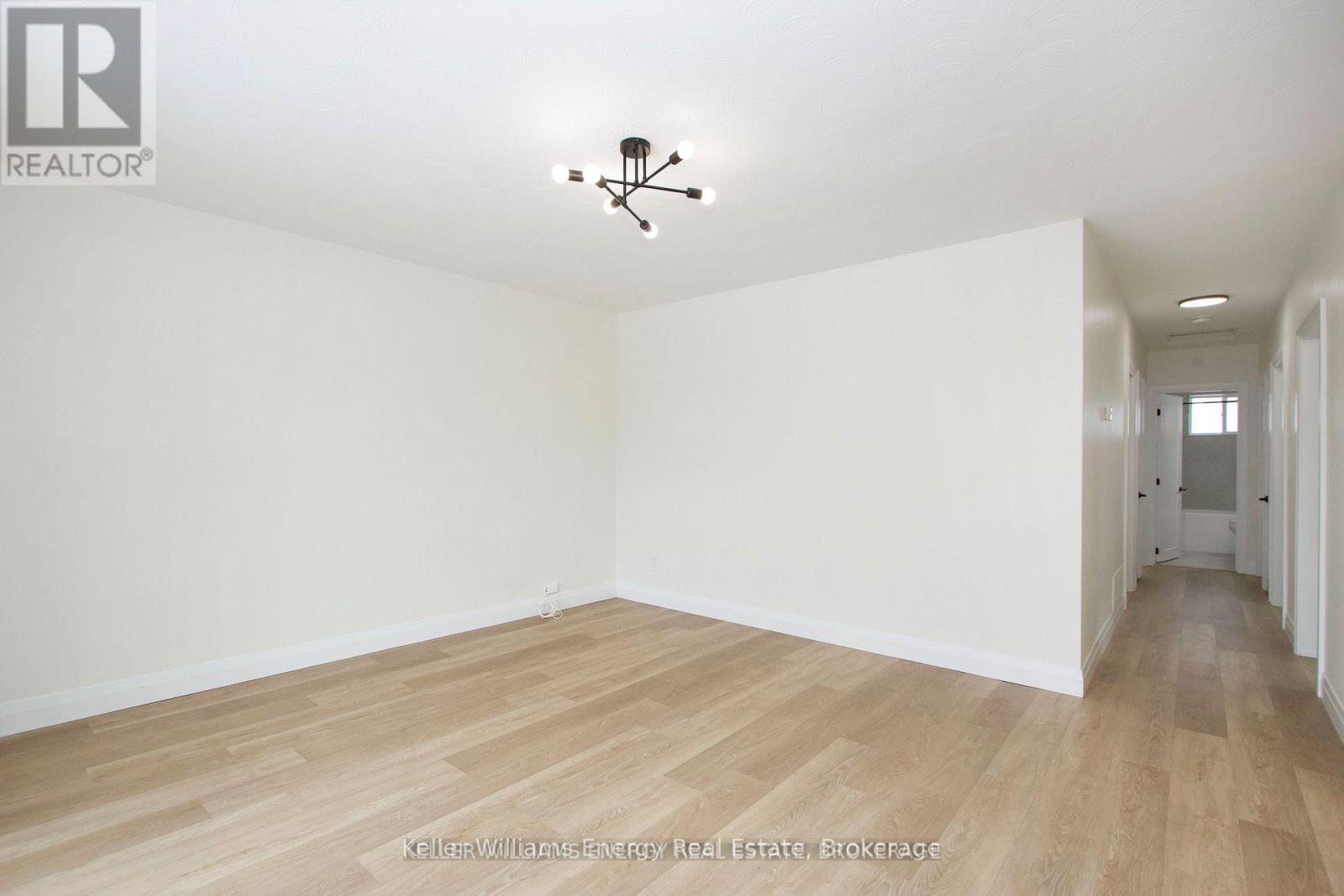 251 POPLAR STREET - 6