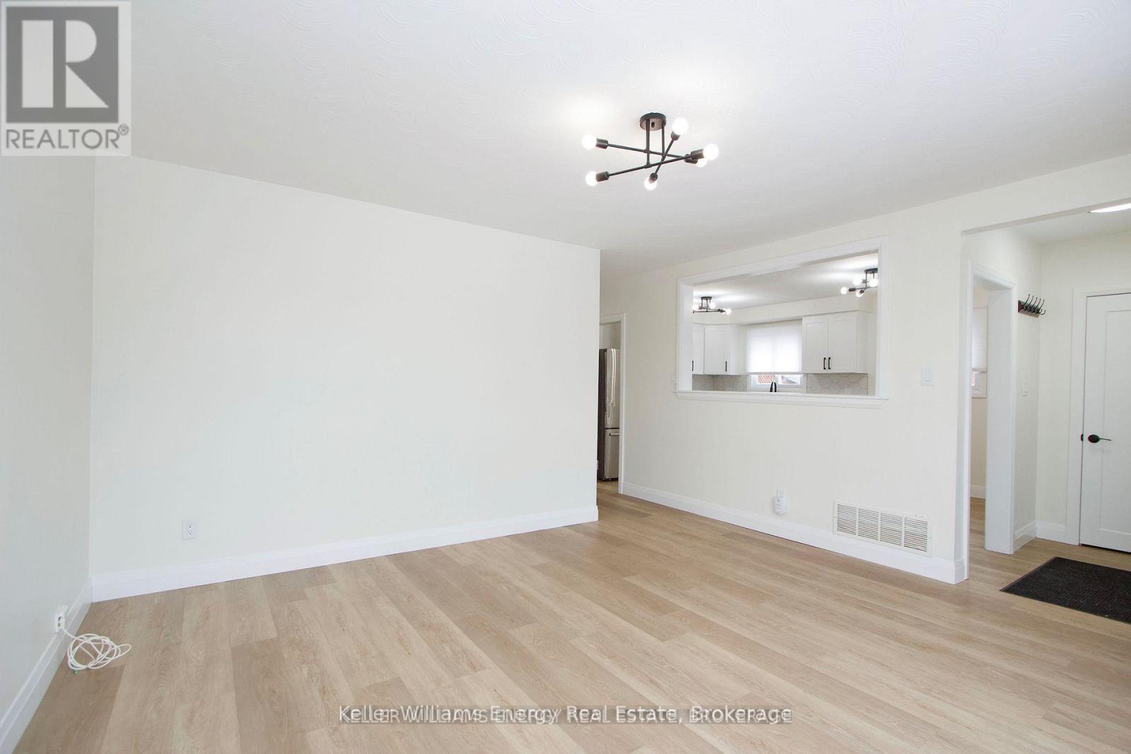 251 POPLAR STREET, Oshawa (Donevan) — photo 7