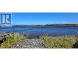 3 Waterline Road thumbnail 32