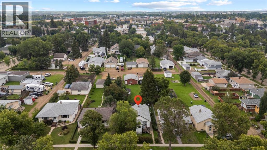 4911 56 Street - 4