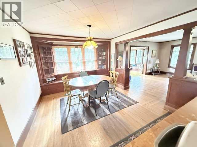 841077 Hwy 743 - 6
