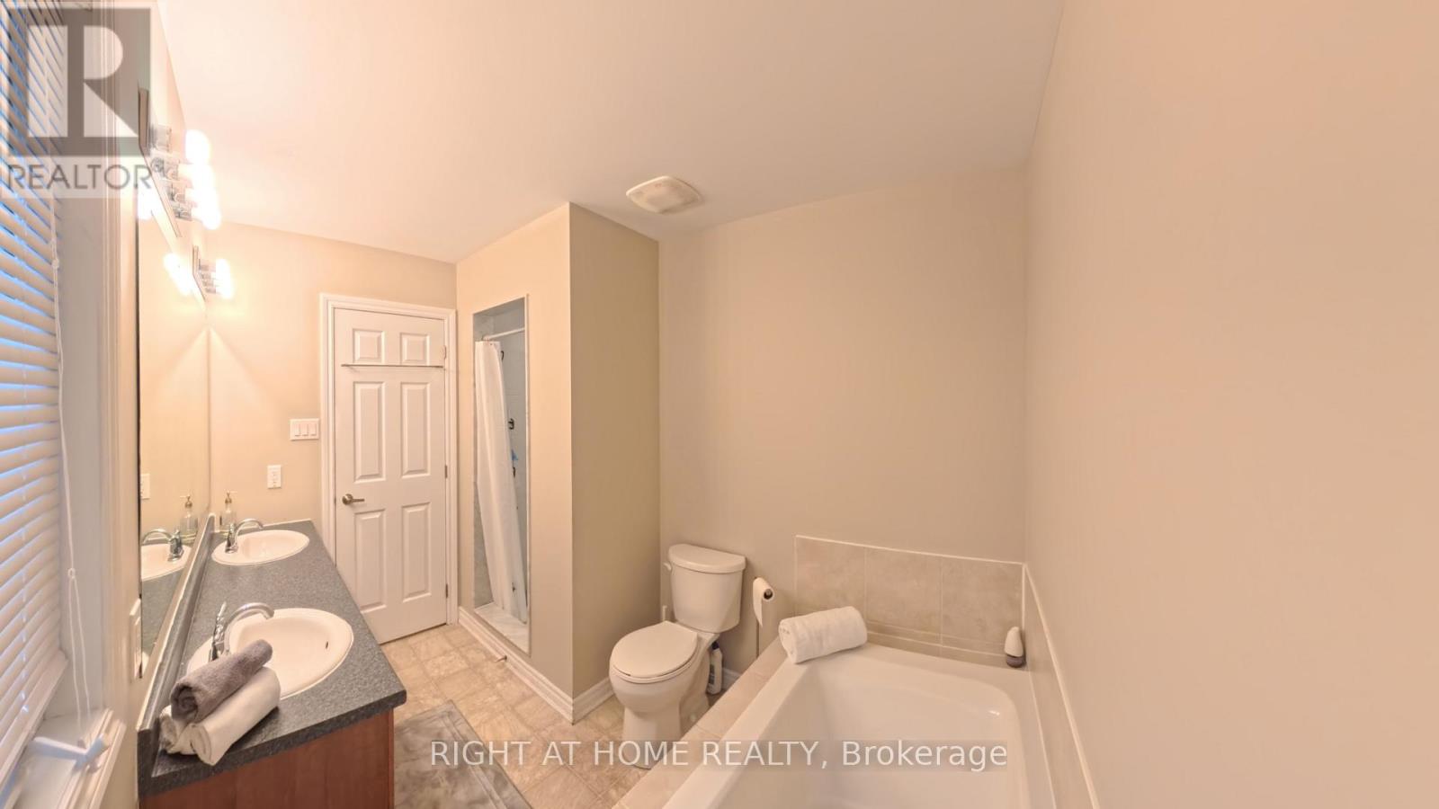 566 DUNDONALD DRIVE - Image 17