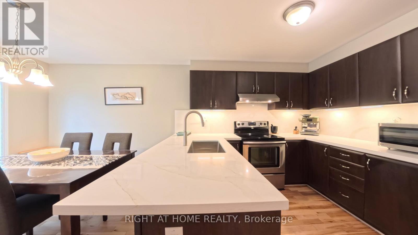566 DUNDONALD DRIVE, Ottawa — photo 7