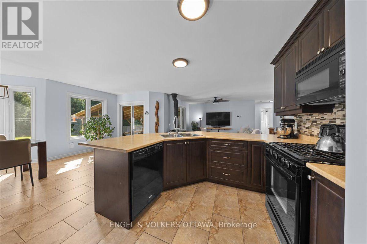 2565 MARSHWOOD ROAD - Image 13