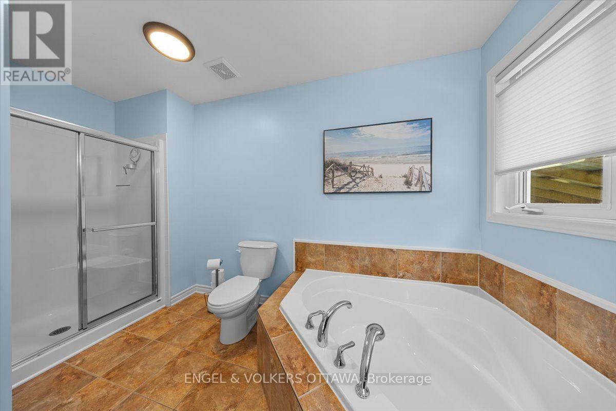 2565 MARSHWOOD ROAD - 23