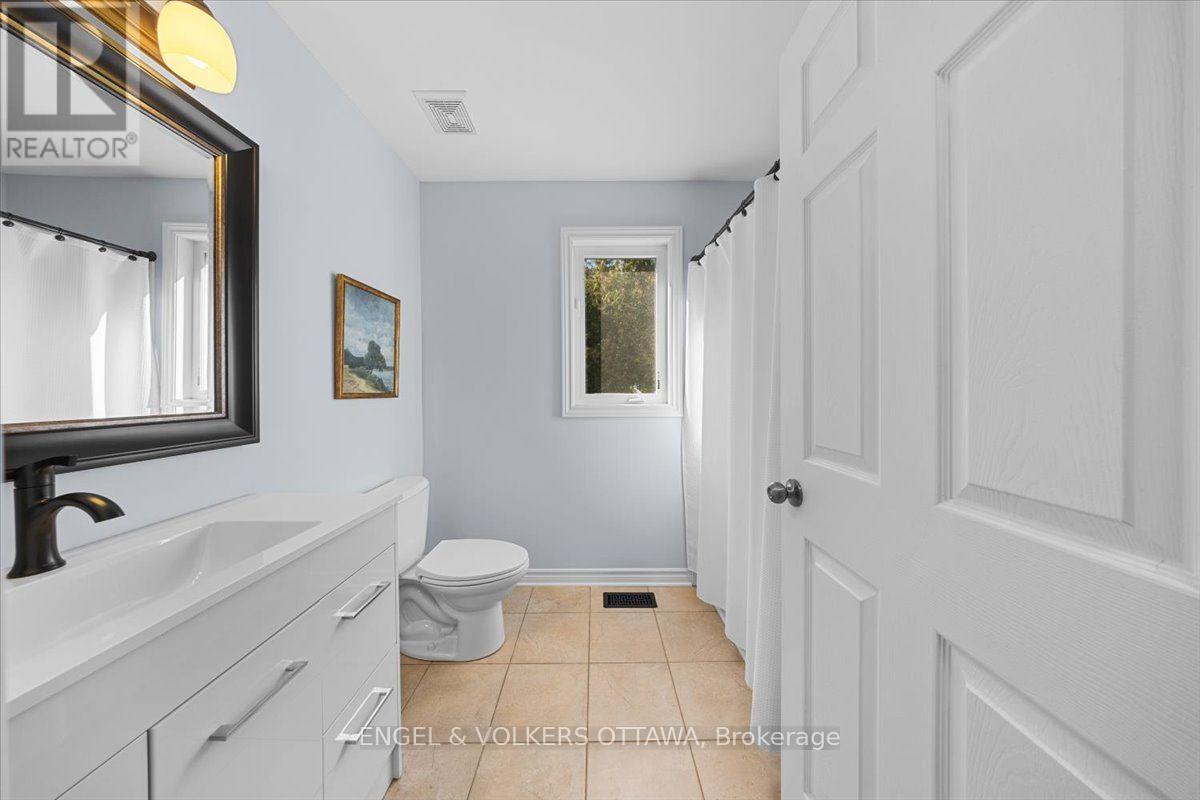 2565 MARSHWOOD ROAD - 27