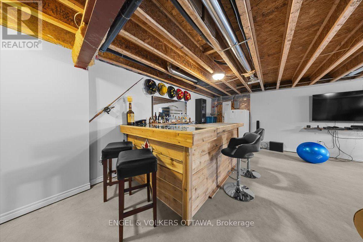 2565 MARSHWOOD ROAD - Image 32