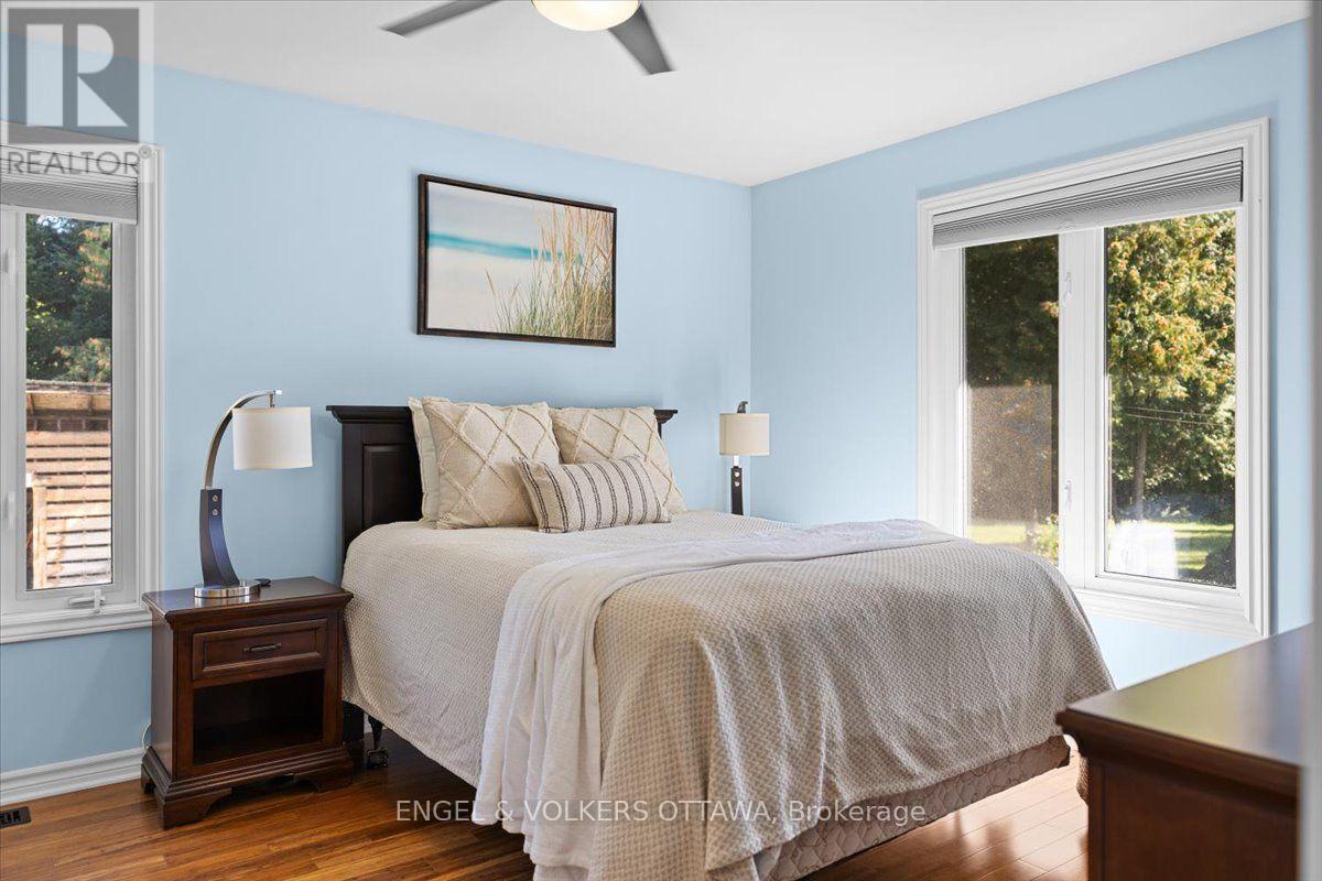 2565 MARSHWOOD ROAD - 40