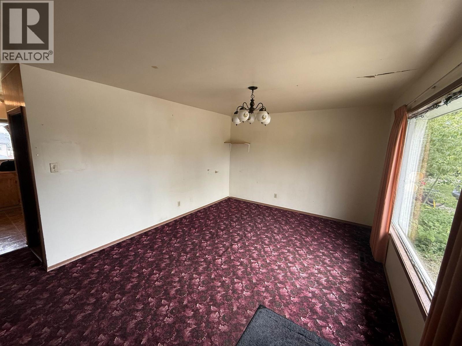 9511 98A AVENUE - 3