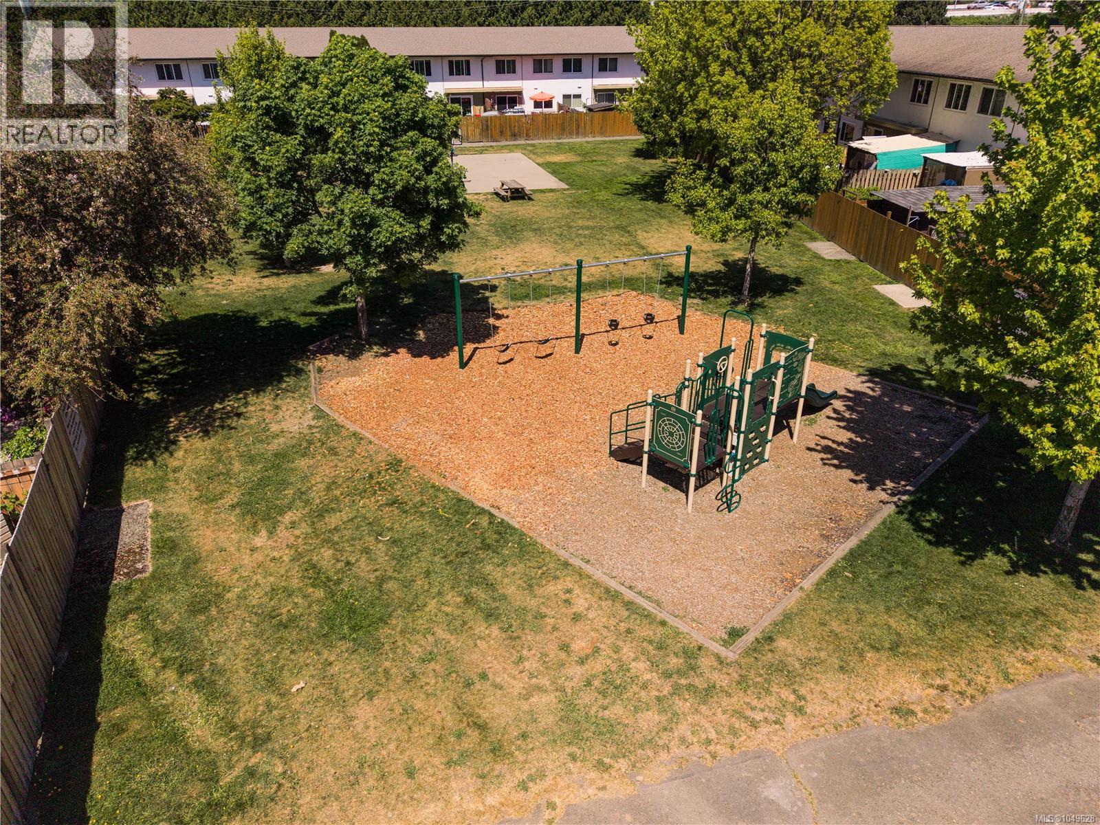 352 Burnside Rd W - Image 17