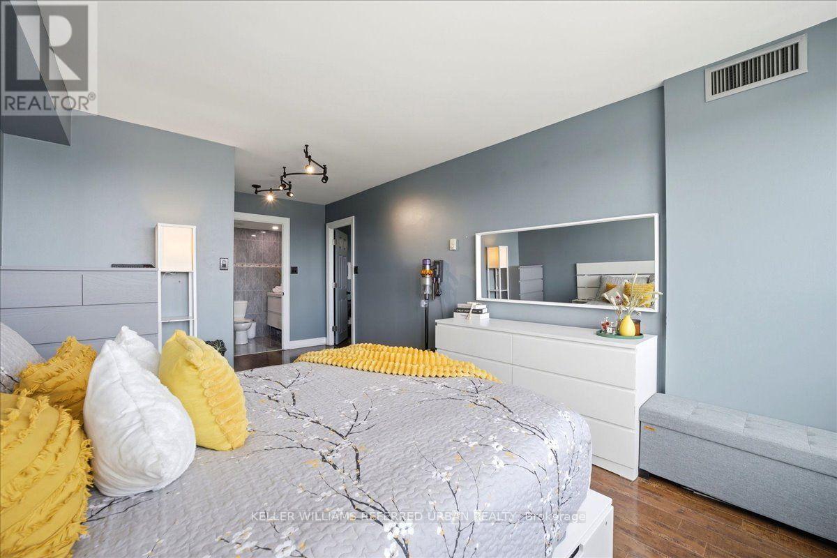 #1902 10 TORRESDALE AVENUE - 29