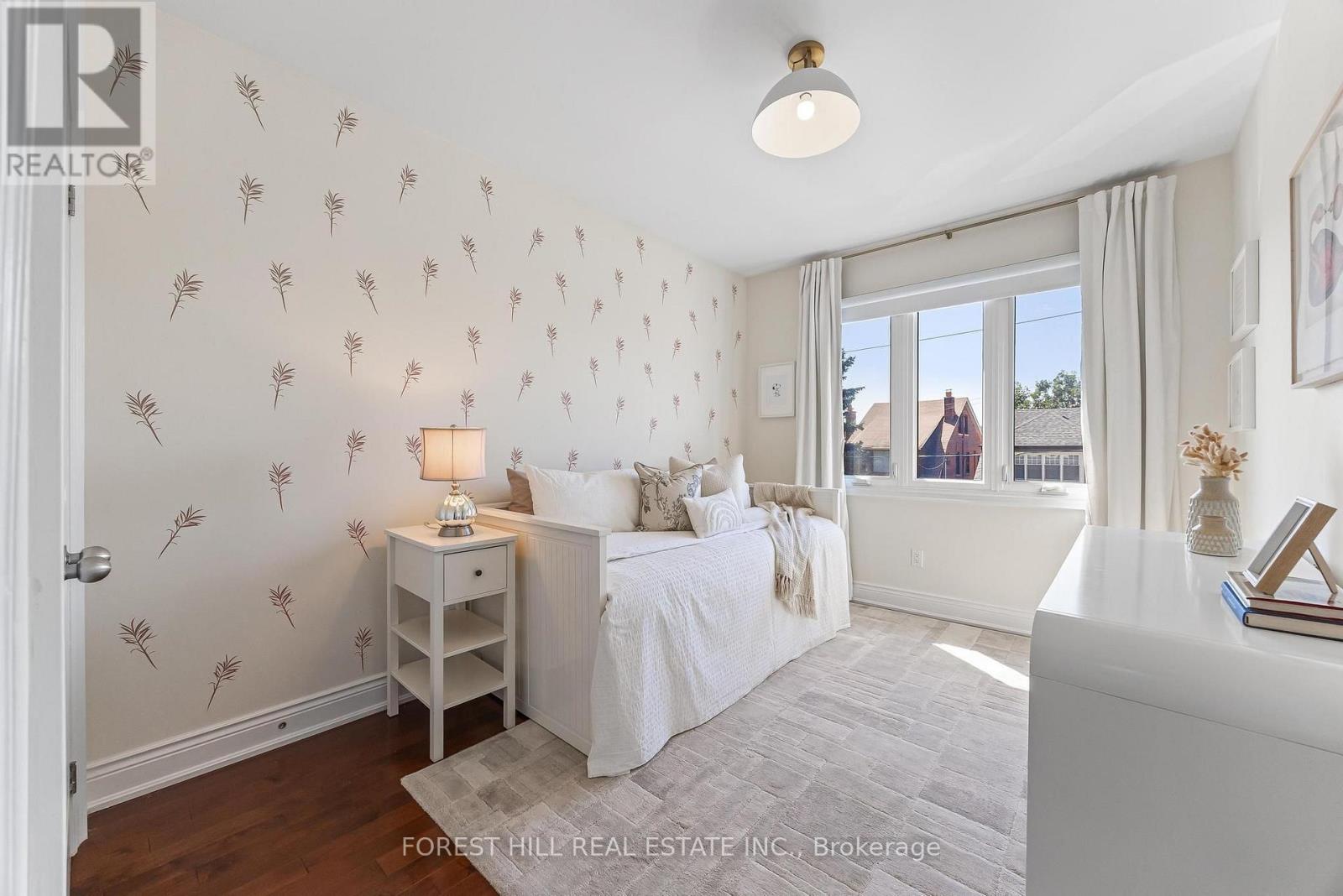 205 GLENHOLME AVENUE - 23