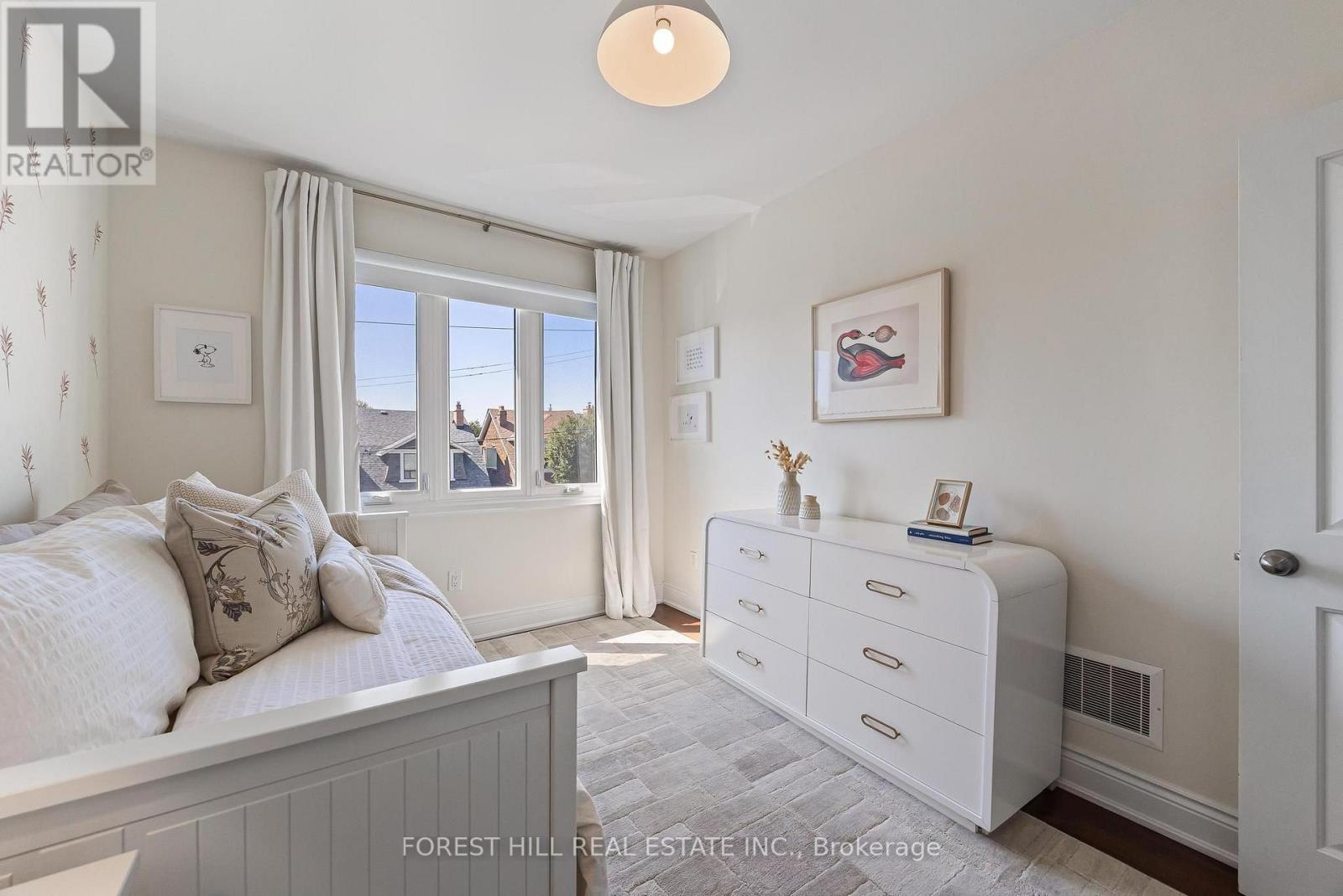 205 GLENHOLME AVENUE - 24