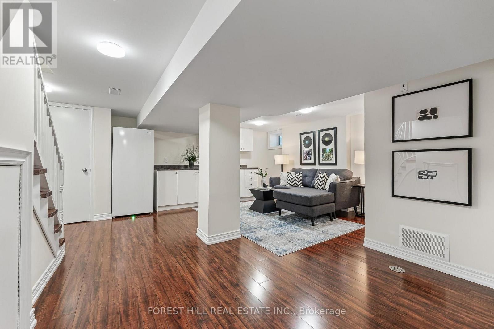 205 GLENHOLME AVENUE - 26