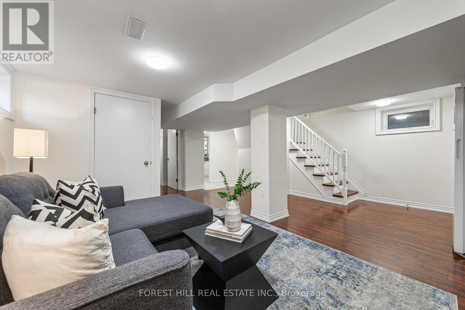 205 GLENHOLME AVENUE - 27
