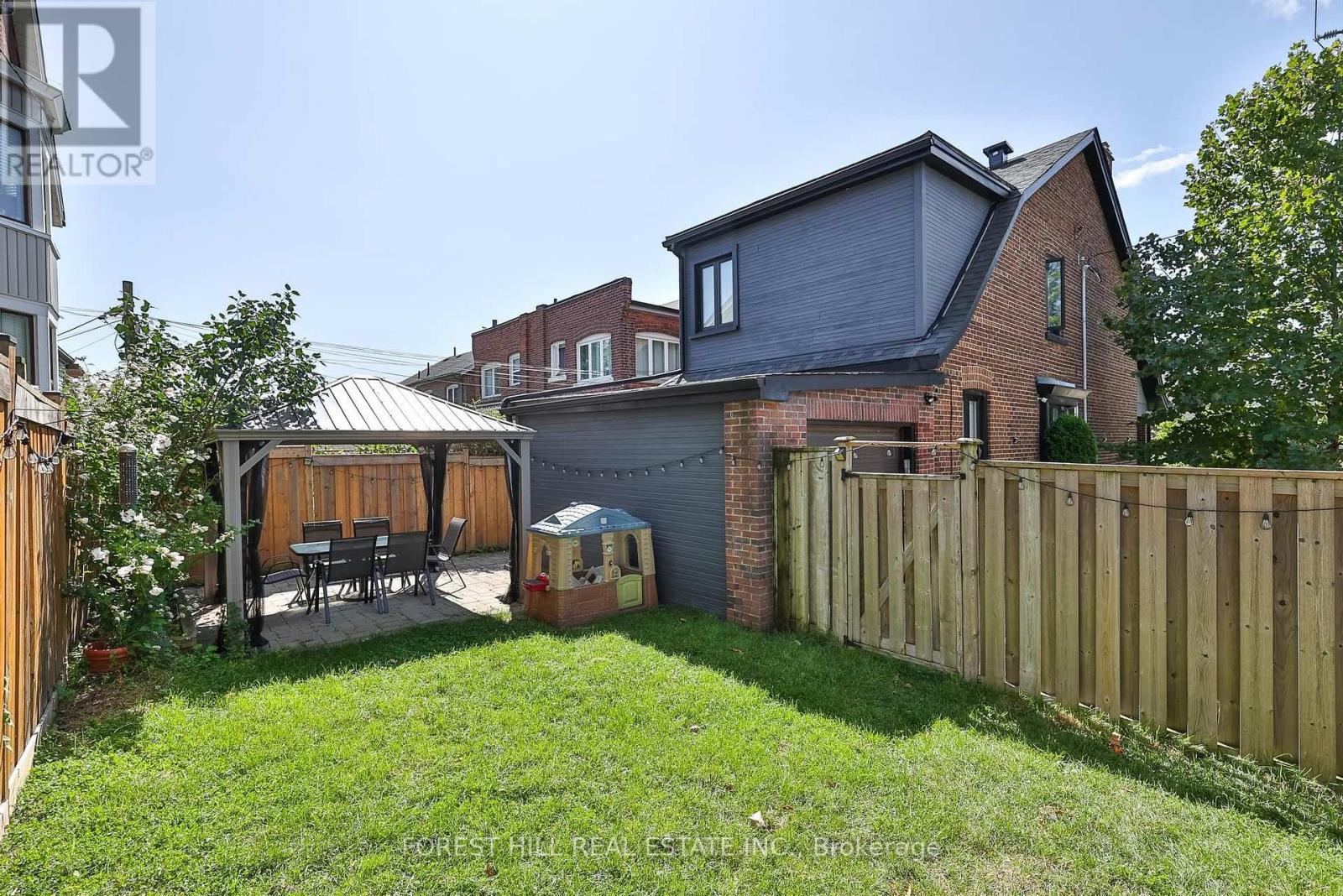 205 GLENHOLME AVENUE - 33