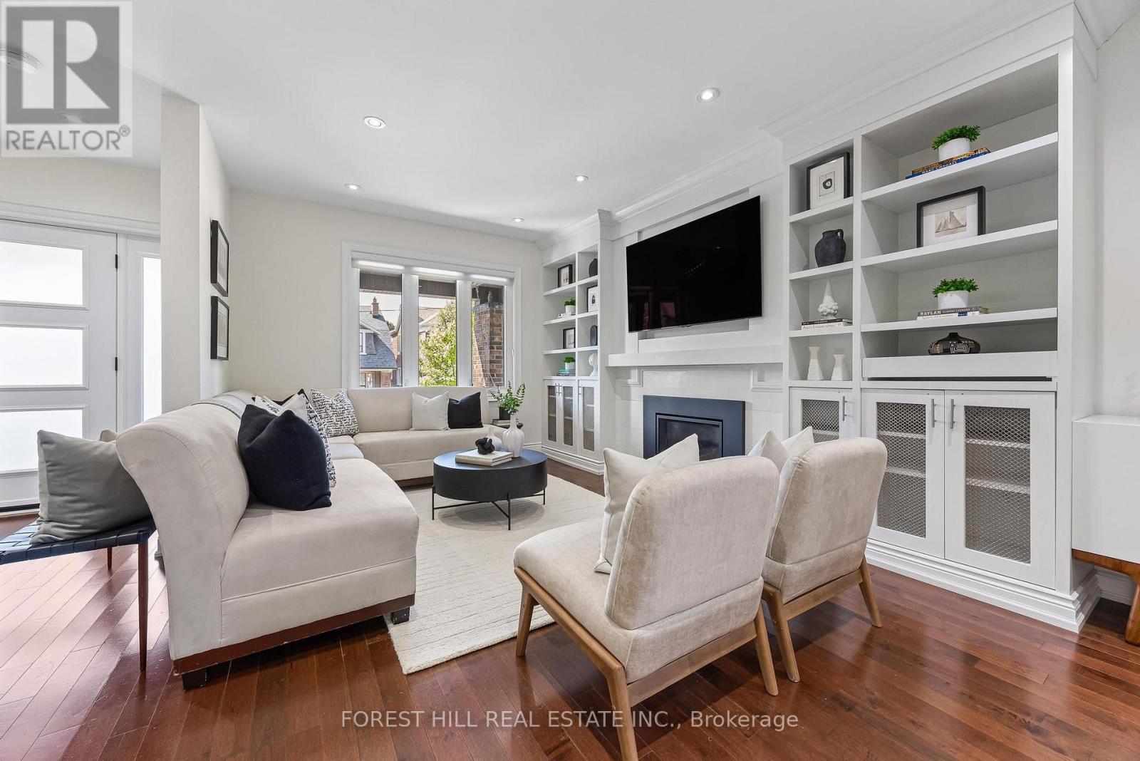 205 GLENHOLME AVENUE - 4