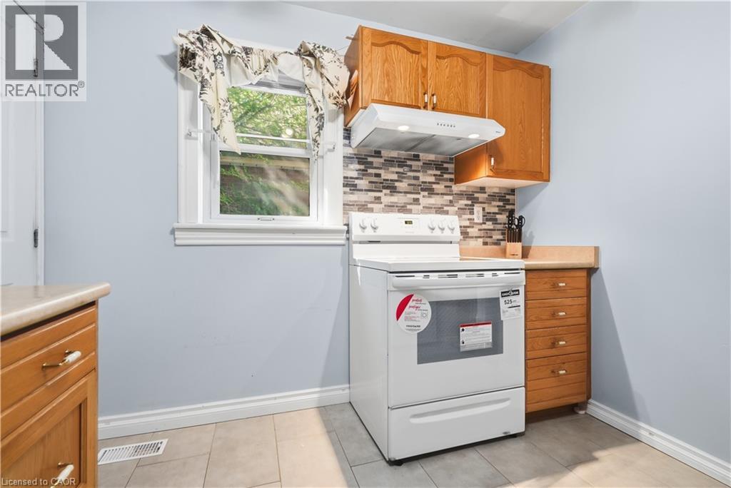 1494 MAIN Street E - 16