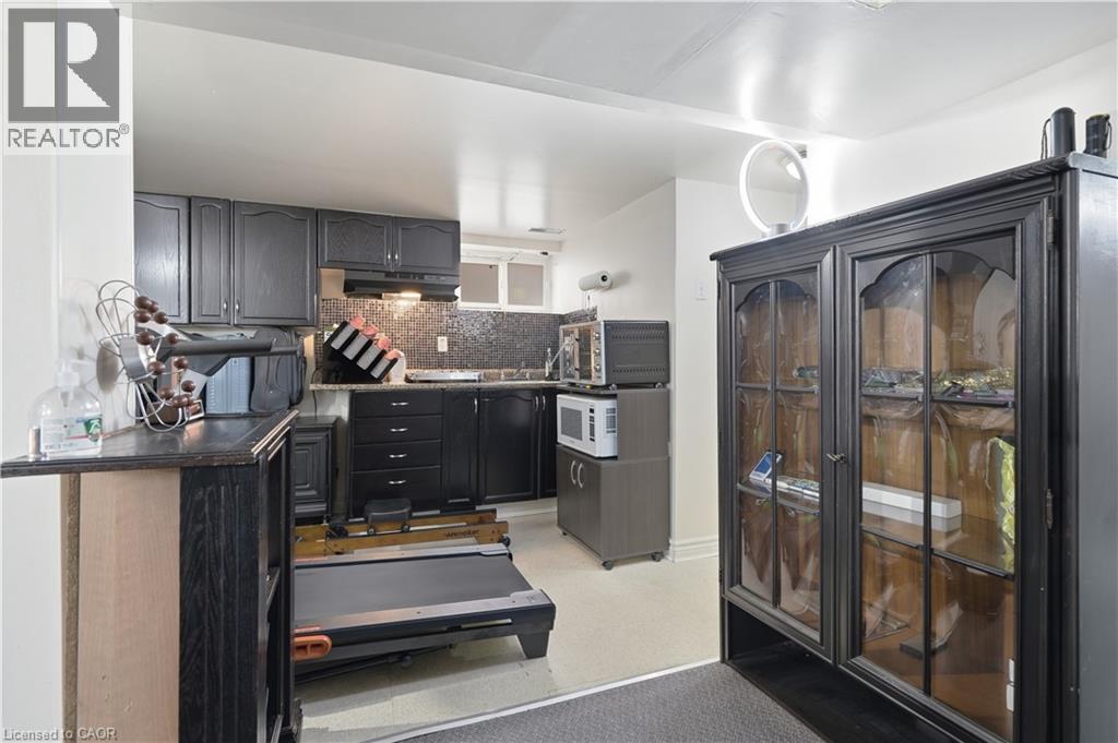 1494 MAIN Street E - 28