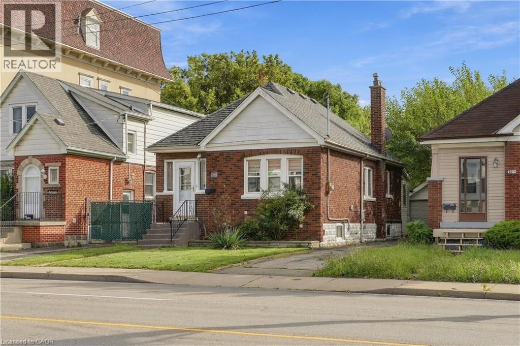 1494 MAIN Street E - 4
