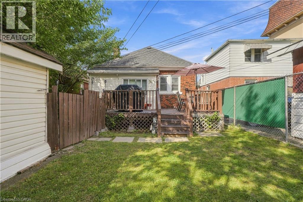 1494 MAIN Street E - 40
