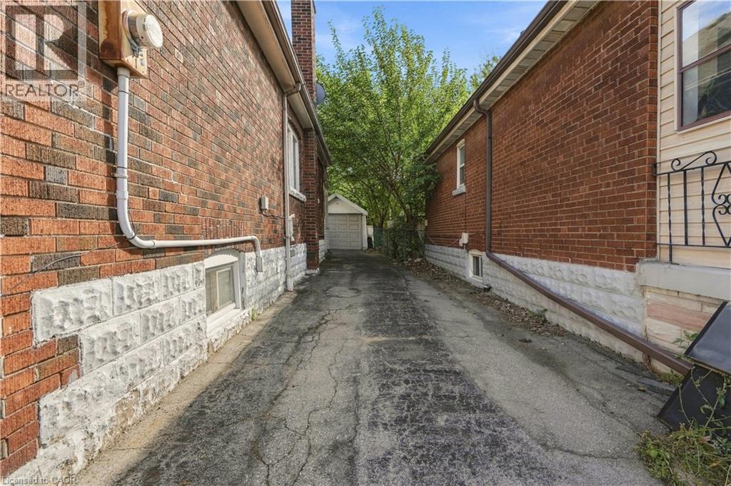 1494 MAIN Street E - 42