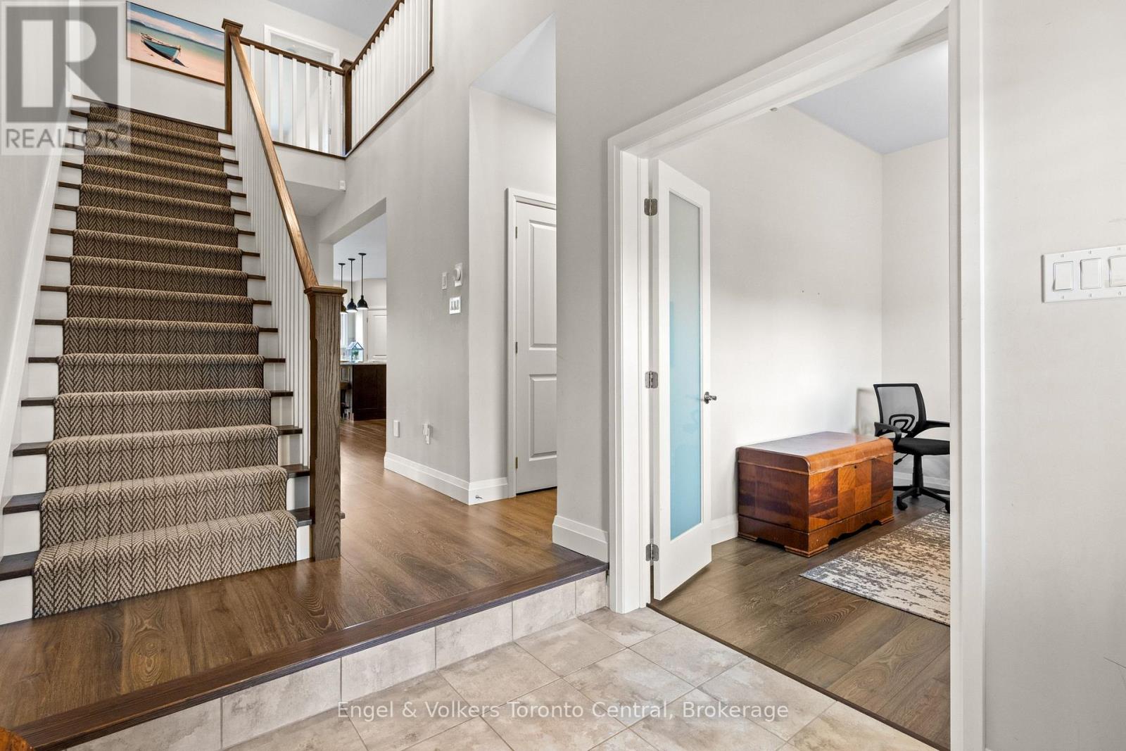 360 YELLOW BIRCH CRESCENT - Image 19