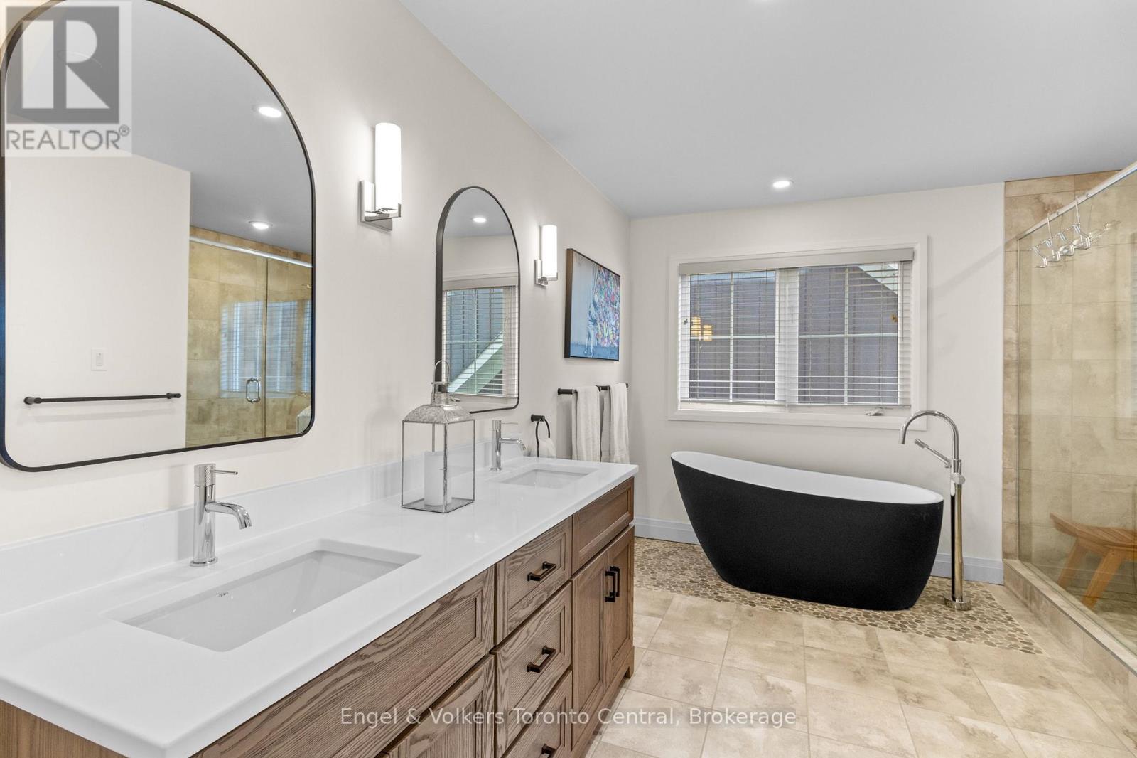 360 YELLOW BIRCH CRESCENT - Image 23
