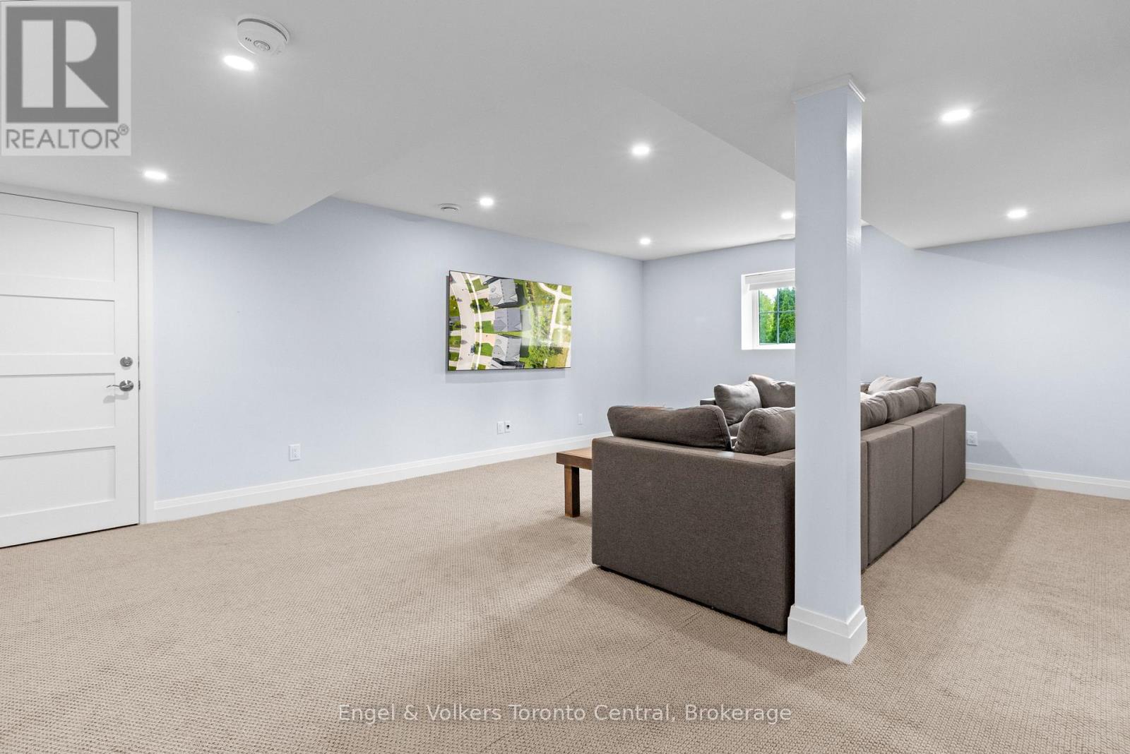 360 YELLOW BIRCH CRESCENT - Image 37