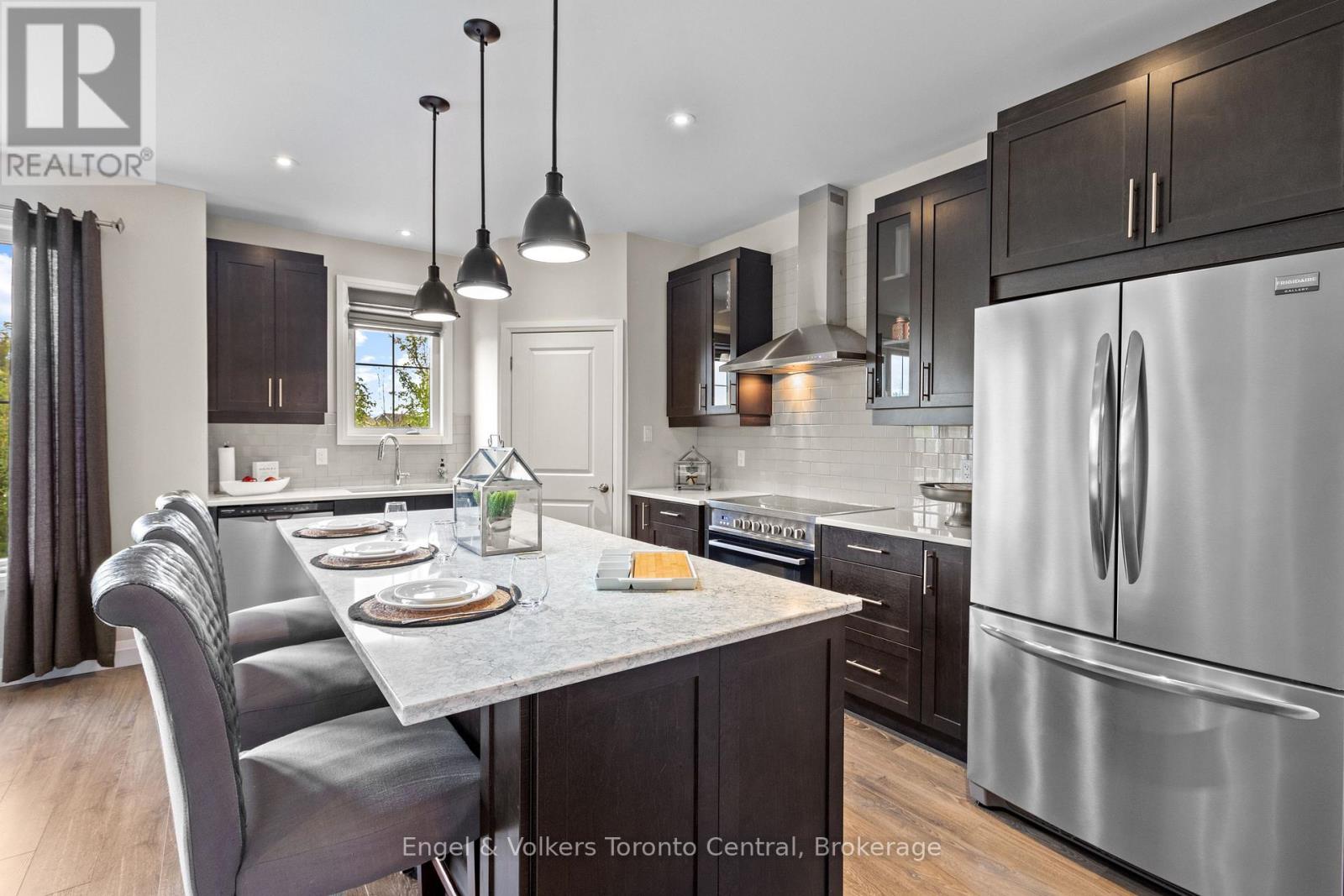 360 YELLOW BIRCH CRESCENT, Blue Mountains — photo 6