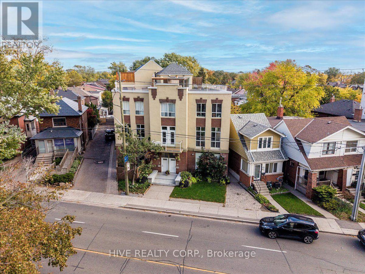 #D 957 BROADVIEW AVENUE - 1