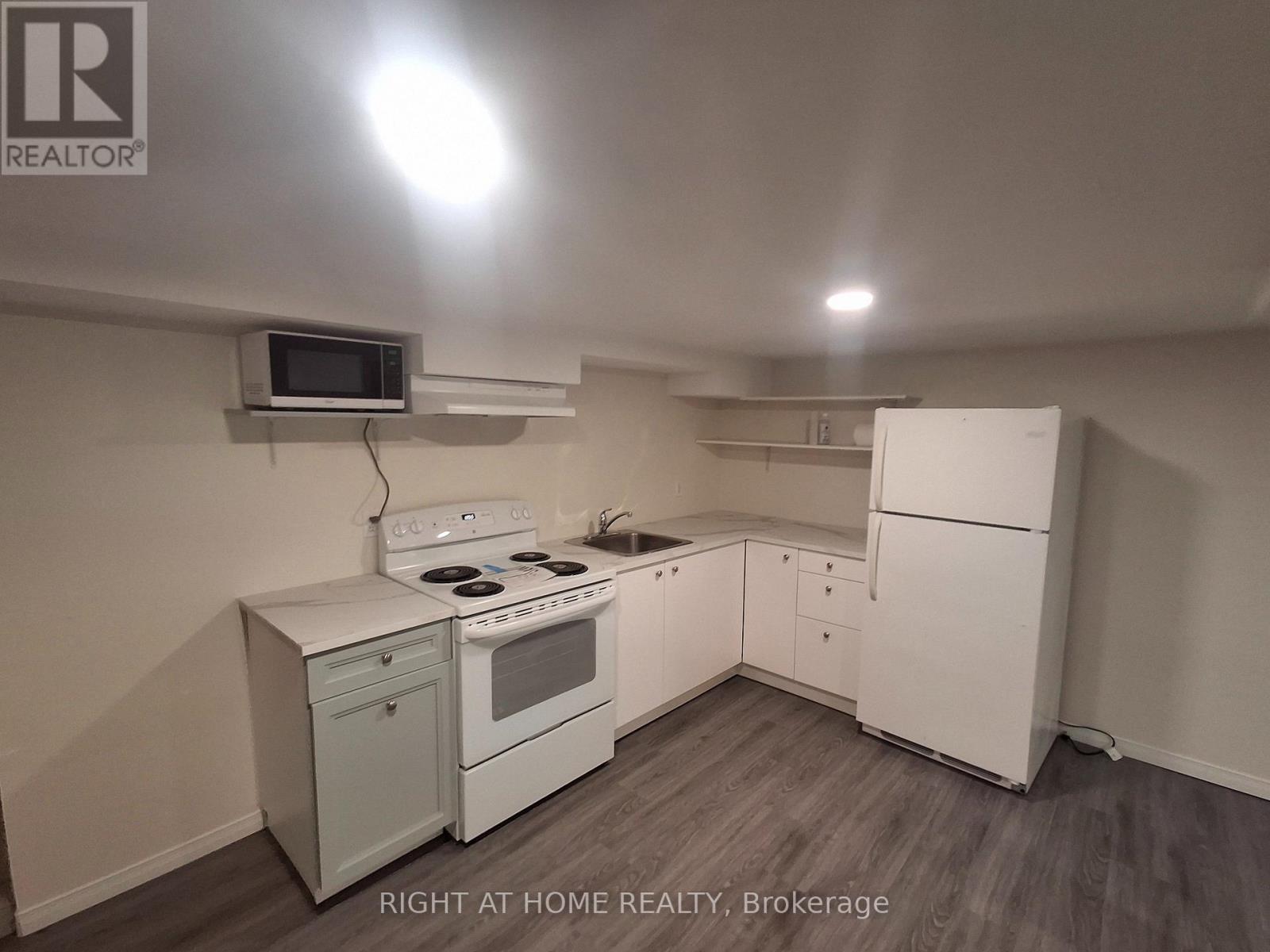 BASEMENT - 109 FURNIVAL ROAD S, Toronto (O'Connor-Parkview) — photo 4