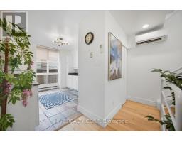 D - 957 Broadview Avenue, Toronto, ON M4K2R5 Photo 11