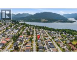 40 Sea Avenue, Burnaby, BC V5B3W6 Photo 6