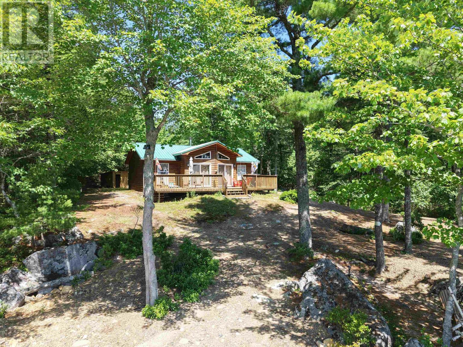 21 Babbling Brook Road, Labelle — photo 3