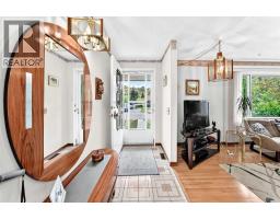 1 Cochrane Crescent - photo 5