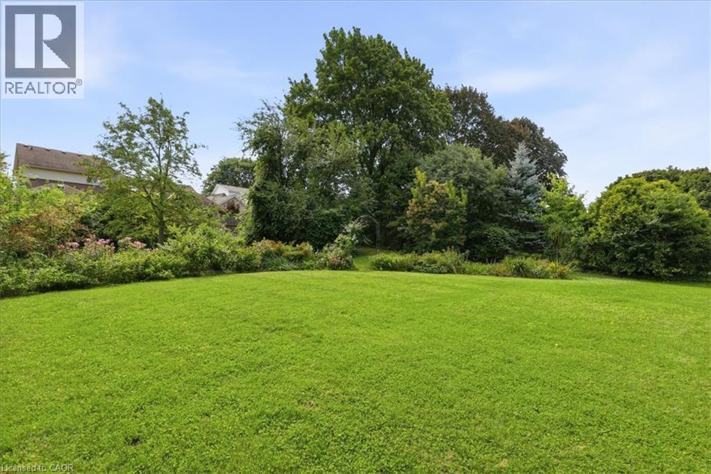 419 FORESTLAWN Road — photo 3