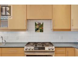 2pc Bathroom - 6226 Heighway Lane, Peachland, BC V0H1X7 Photo 9