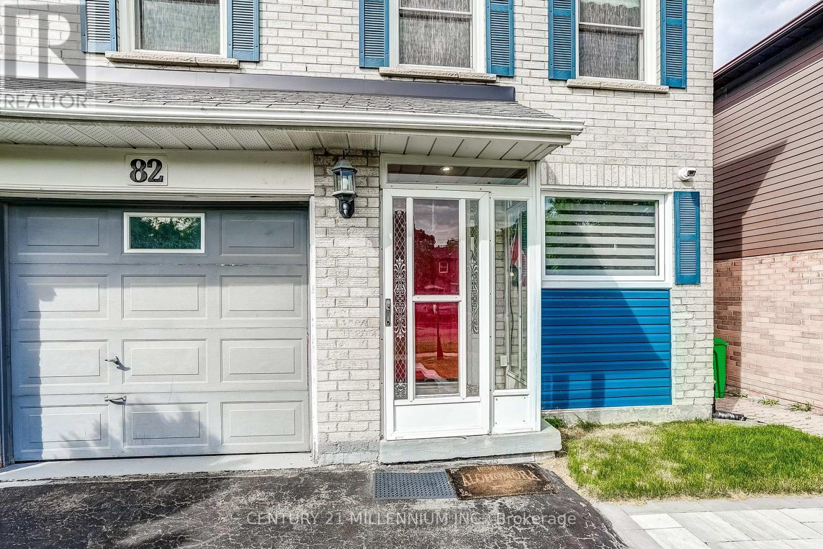 82 HORTON CRESCENT - 4