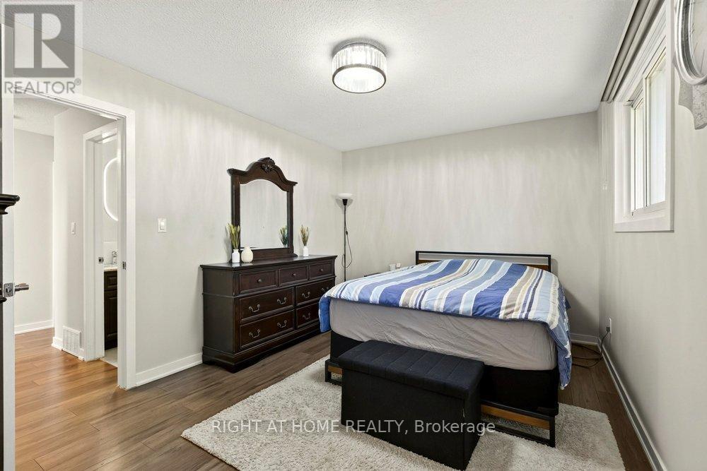 168 BERKINDALE DRIVE - 12