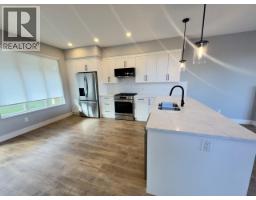 Living room - 130 Colebrook Road Unit# 18, Kamloops, BC V1S0B3 Photo 7