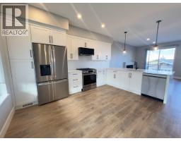 Kitchen - 130 Colebrook Road Unit# 18, Kamloops, BC V1S0B3 Photo 9