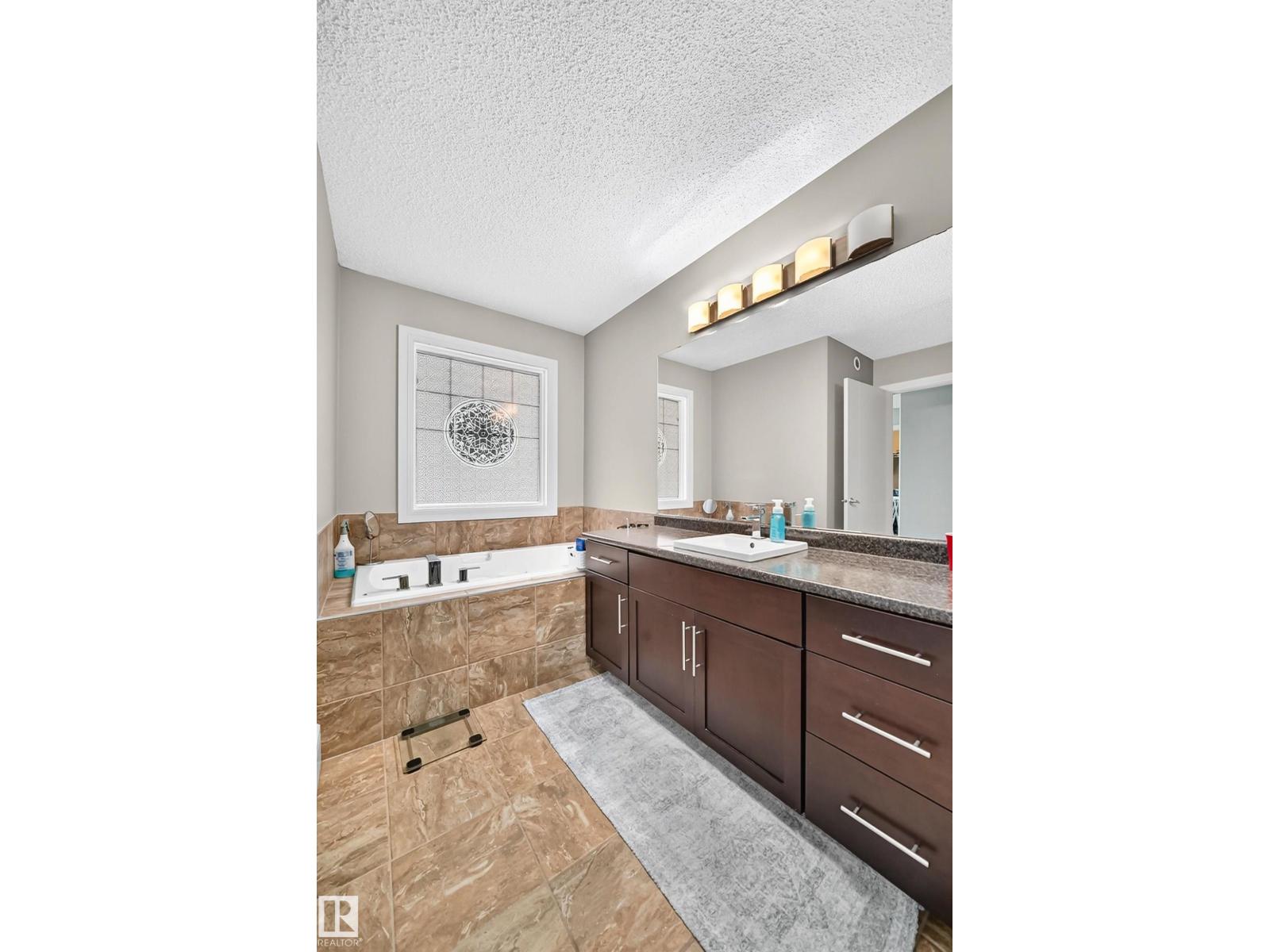 12035 168 AV NW - Image 36